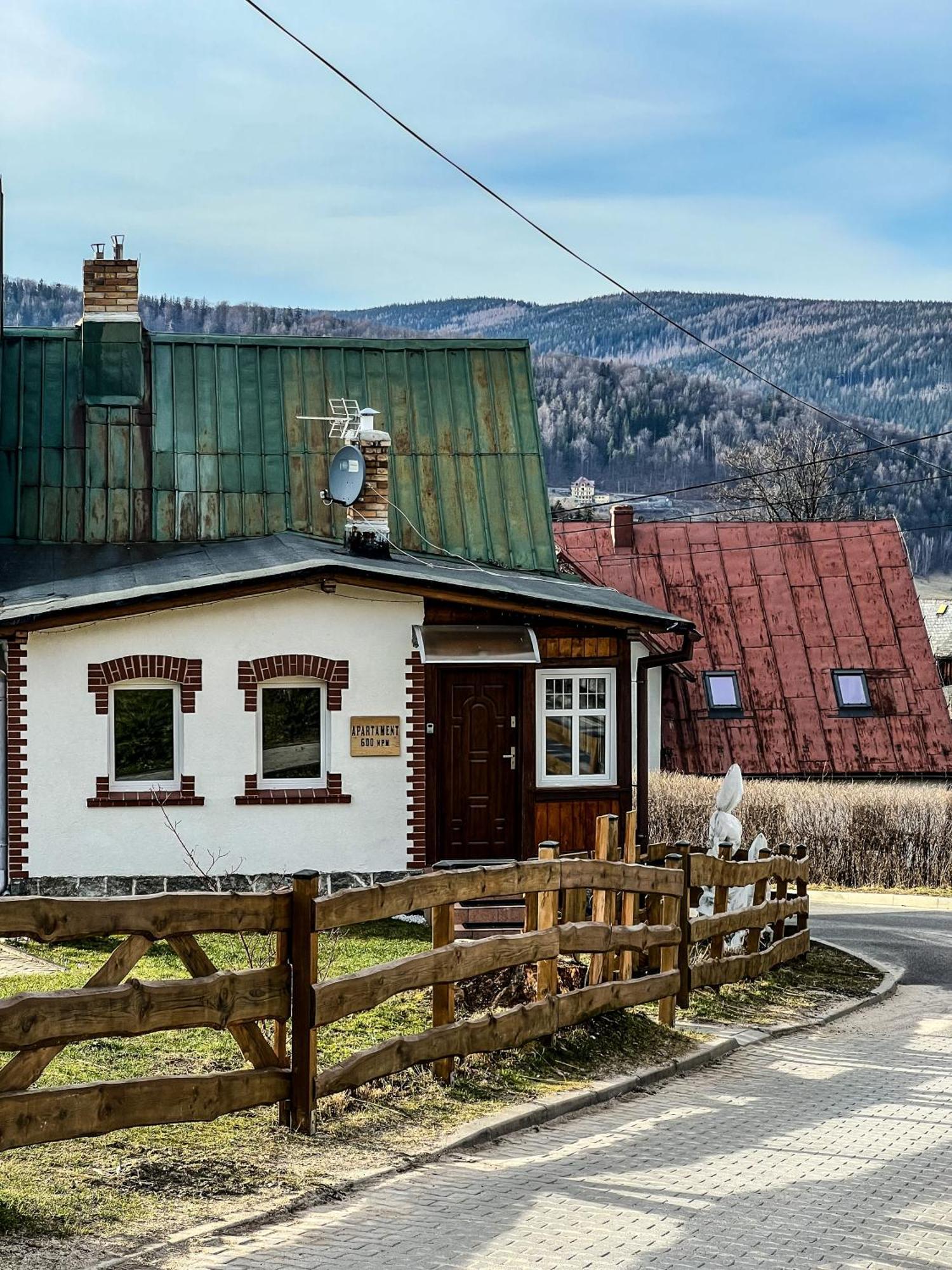 Apartament 600 Npm Piechowice  Exteriör bild
